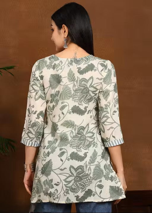 Women Floral Printed Rayon Straight Top
