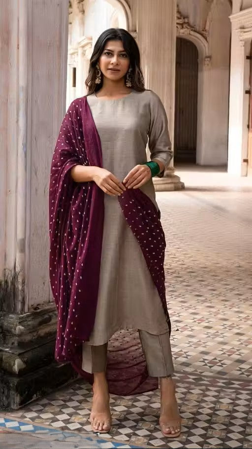 Women Embrodery Work Kurta Set