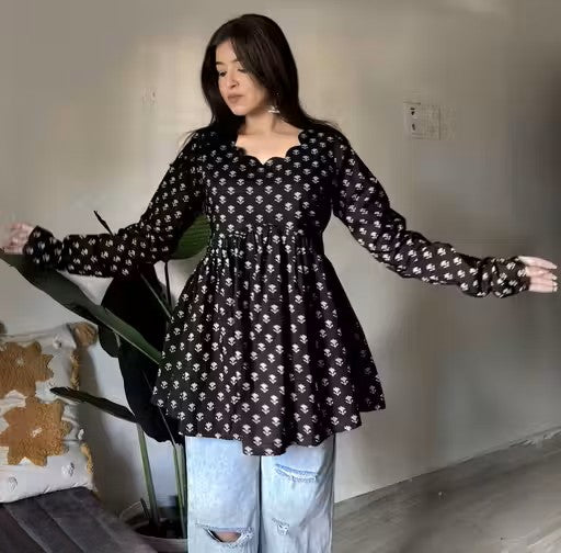 Printed short top Peplum Top