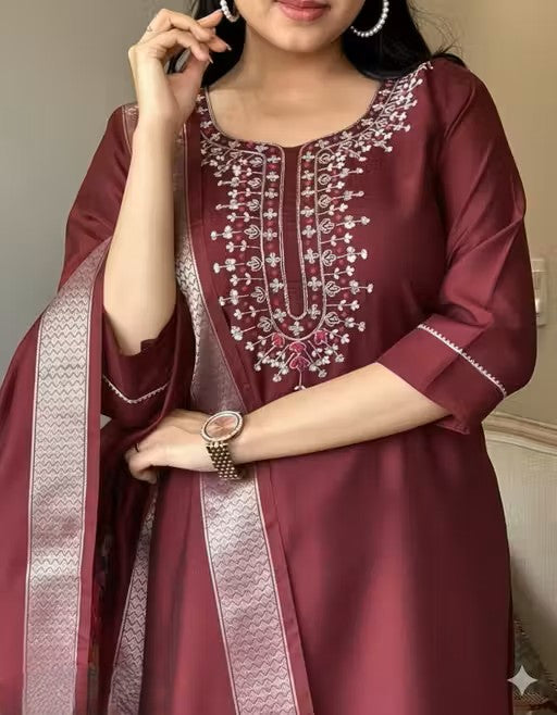 RAYON NECK EMROIDERY 3 PC SUIT FOR WOMAN FASHION