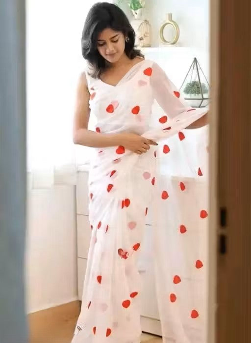 Ezquisite Georgette Embroidery Work Saree