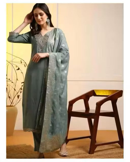 Fancy Reyon Slub Kurta Set With Dupatta