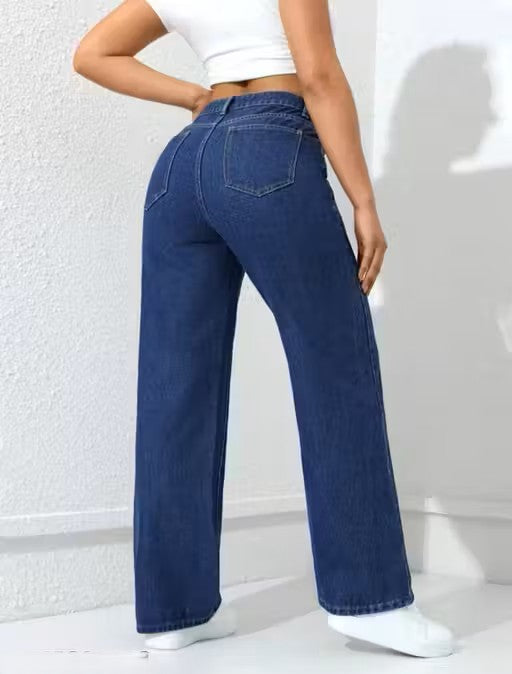 loose fit blue jeans