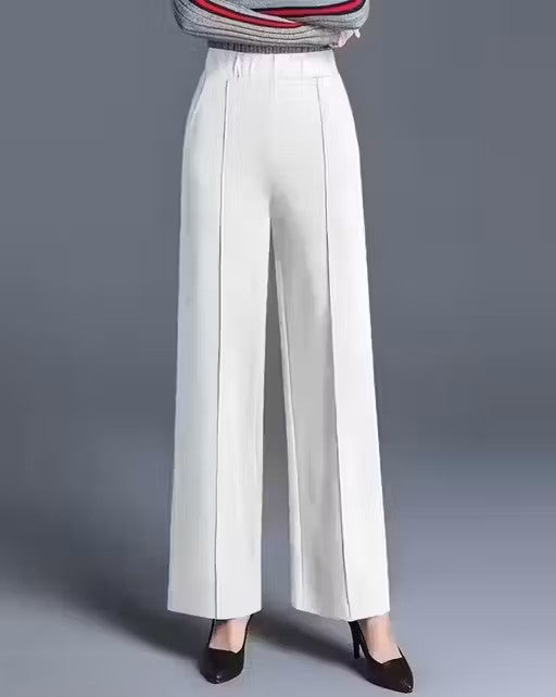 Women's Relaxed Fit Mid Rise Pant