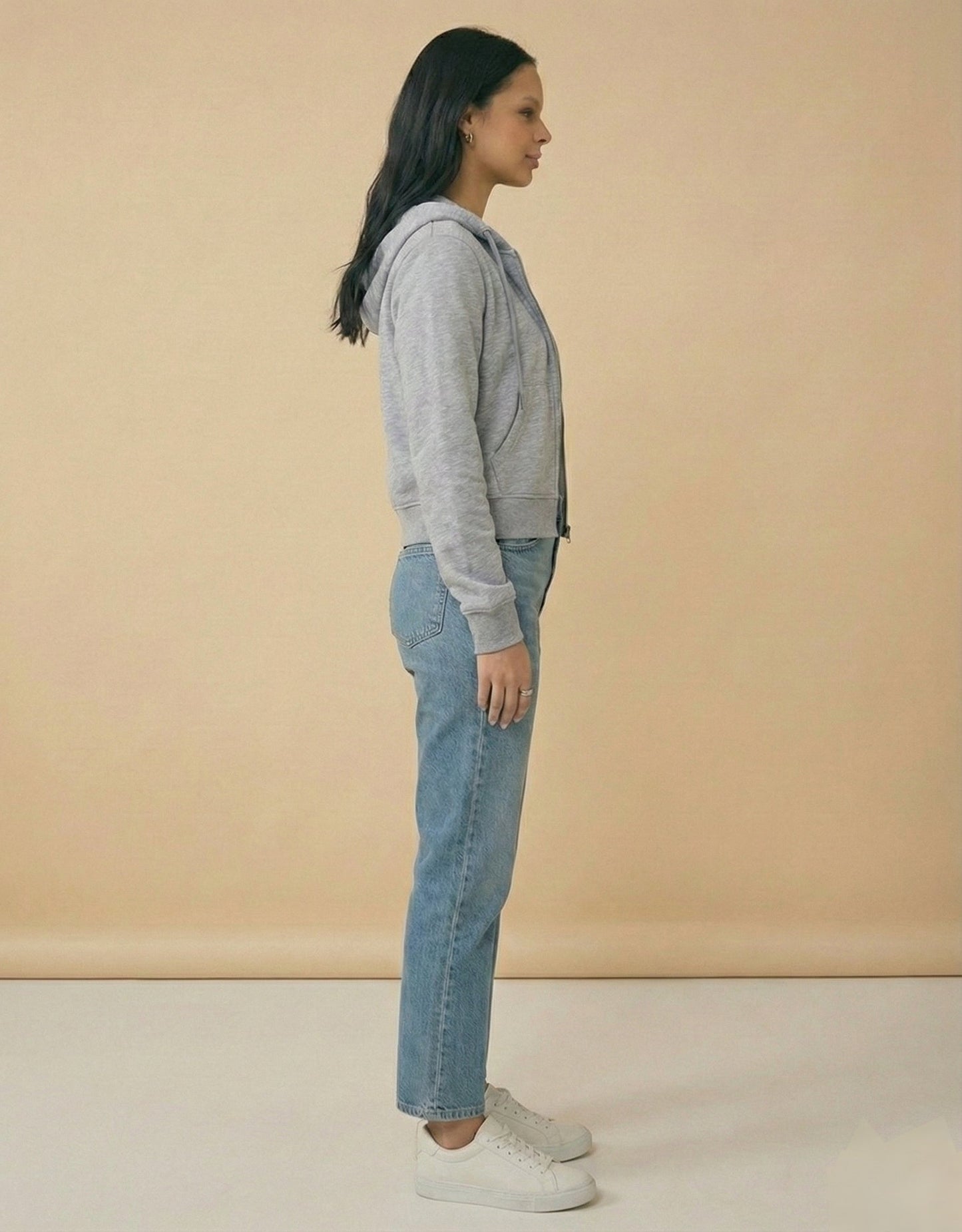 Women cropped full sleeve sweatshirt