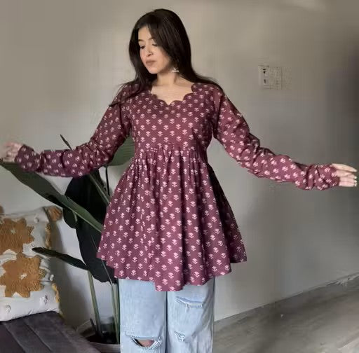 Printed short top Peplum Top