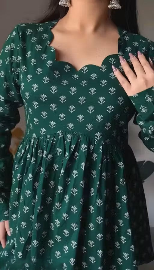 Scalloped Neck tunicDark Green Printed Babydoll Top